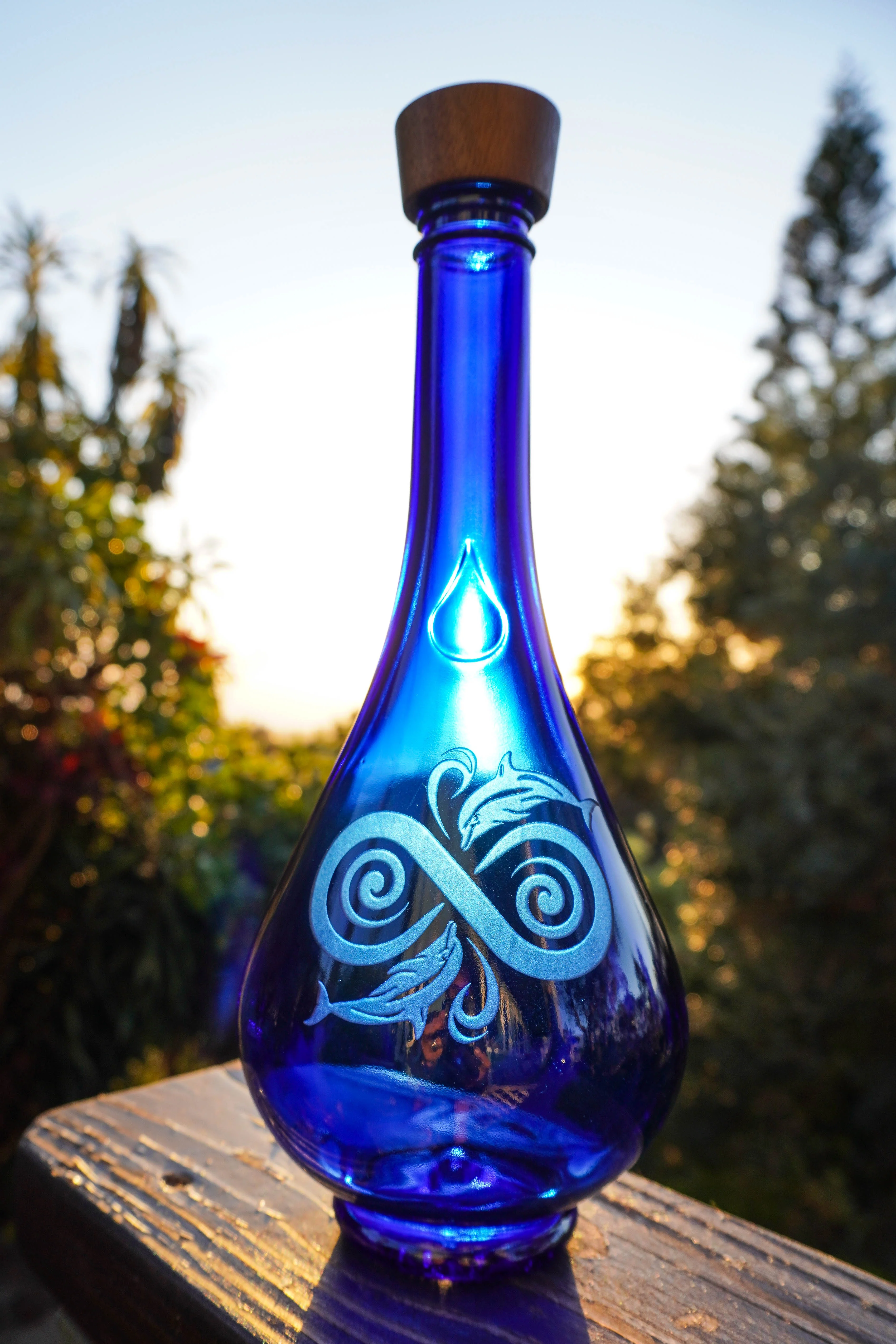 Genie LARGE Sandblasted  Water Drops 750ml/25 oz - Image 6